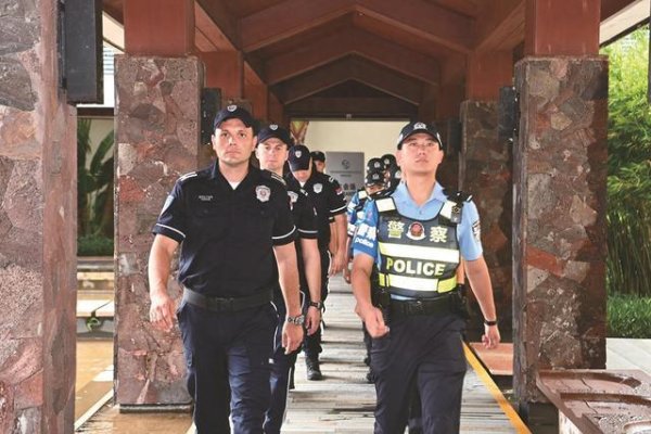 证券炒股配资网 国内外局势太乱，让武契奇做出重大决定，大批部队直接前往东方